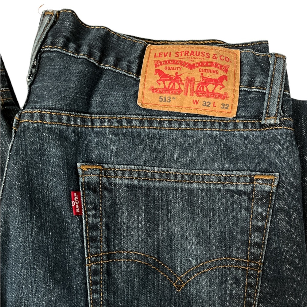 NWOT Levi’s 513 32/32